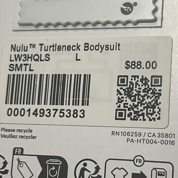 LULULEMON NULU TURTLE NECK BODYSUIT NWT - Picture 7 of 7